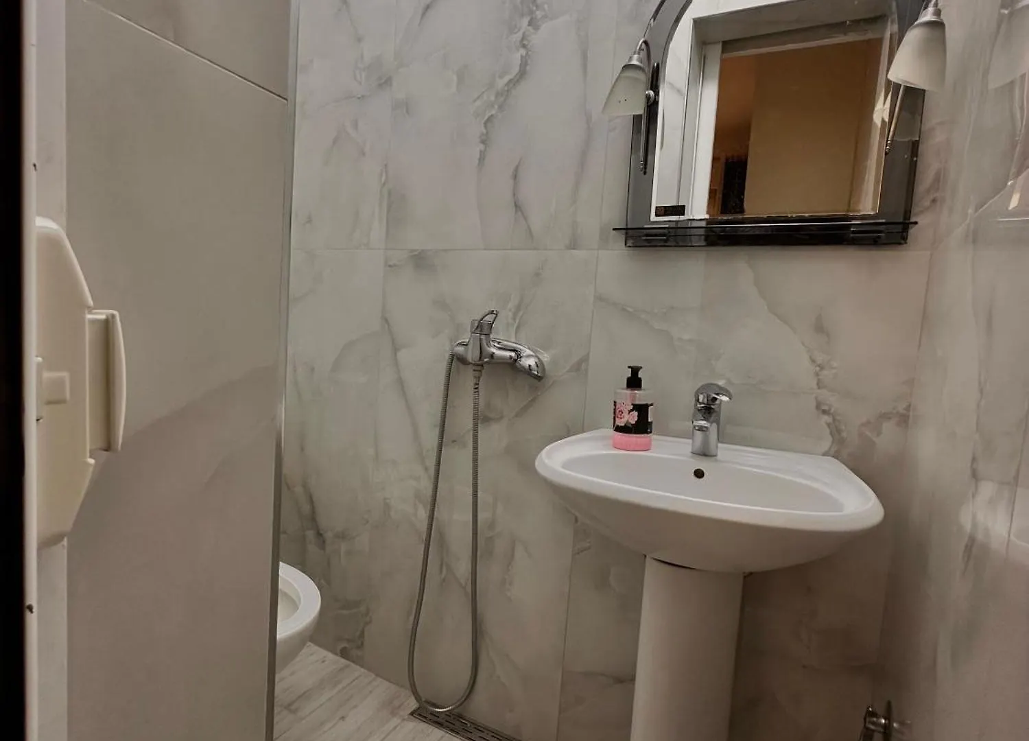 Comfort Apartment Tirana