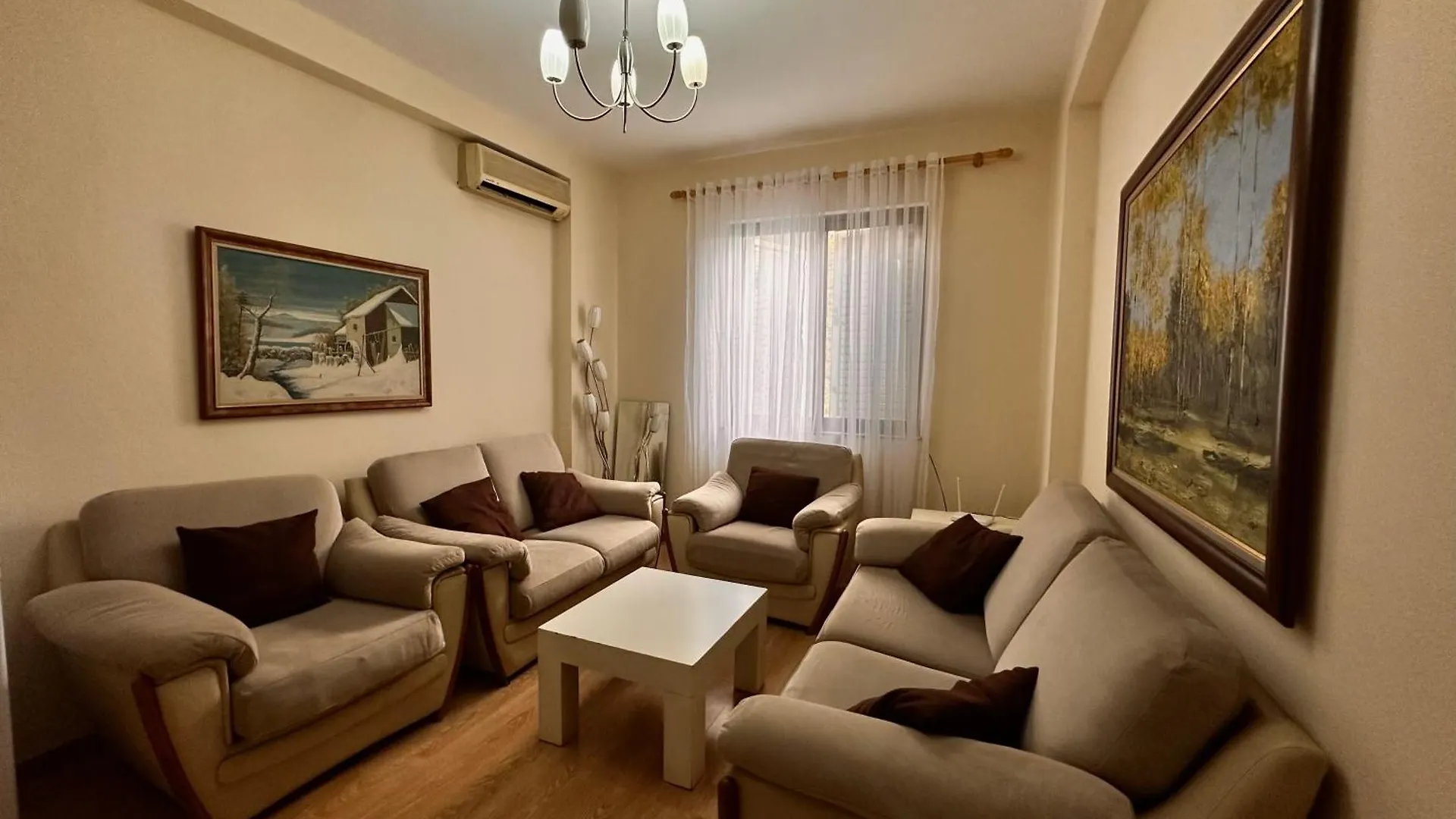 Comfort Apartment Tirana Albania